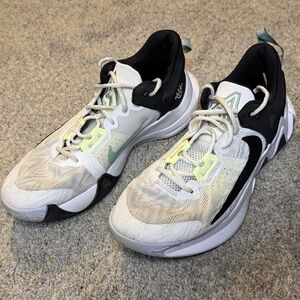 Nike Giannis Immortality 2 Shoes